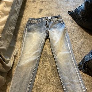 Size 4 jeans. High rise skinny they are time and tru